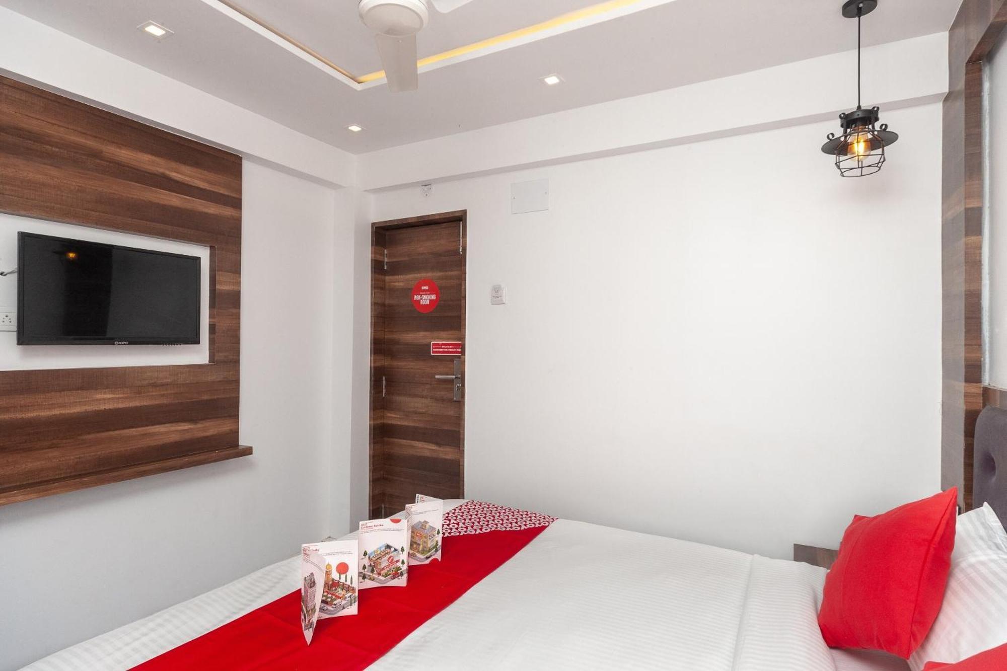 Capital O Admire Suit Hospitality Ченнаи Экстерьер фото