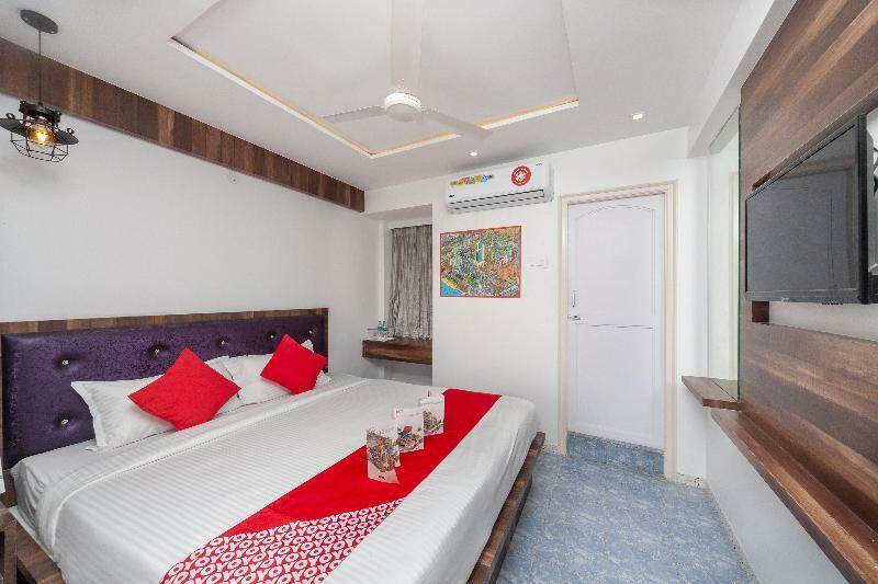 Capital O Admire Suit Hospitality Ченнаи Экстерьер фото