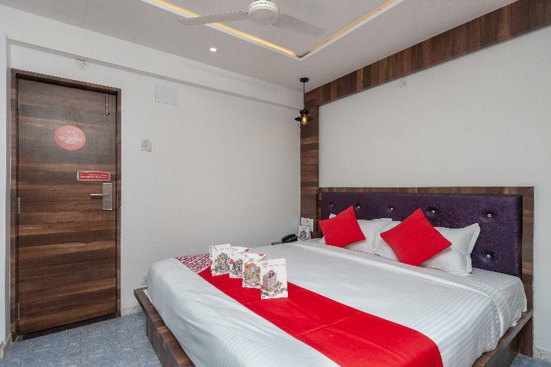 Capital O Admire Suit Hospitality Ченнаи Экстерьер фото